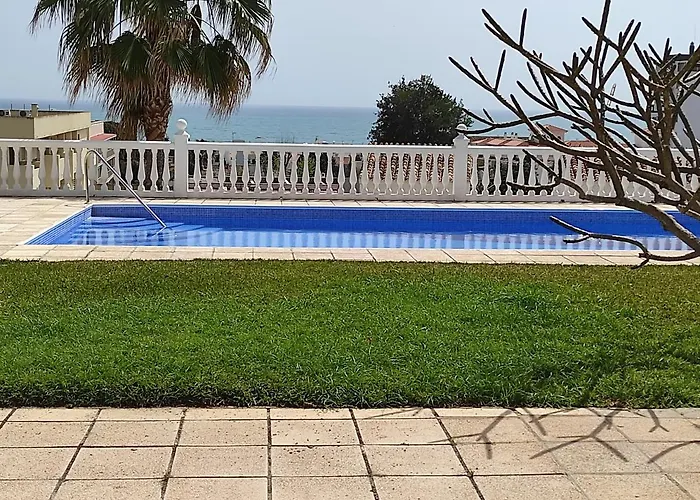 C.bastion 2 Apr.2 * Torremolinos