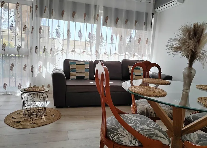 C.bastion 2 Apr.2 * Торремолинос